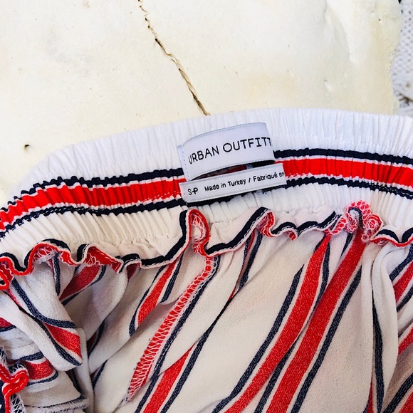 Urban outfitters: plunging halter jumpsuit stripes - Picture 8 of 8